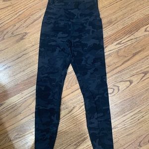 camp lulu lemon leggings